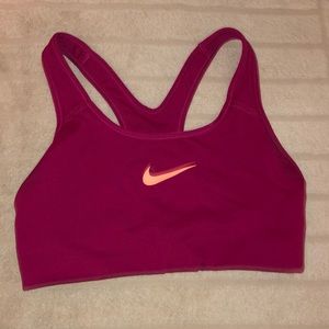Nike Woman’s Sports Bra (Small)